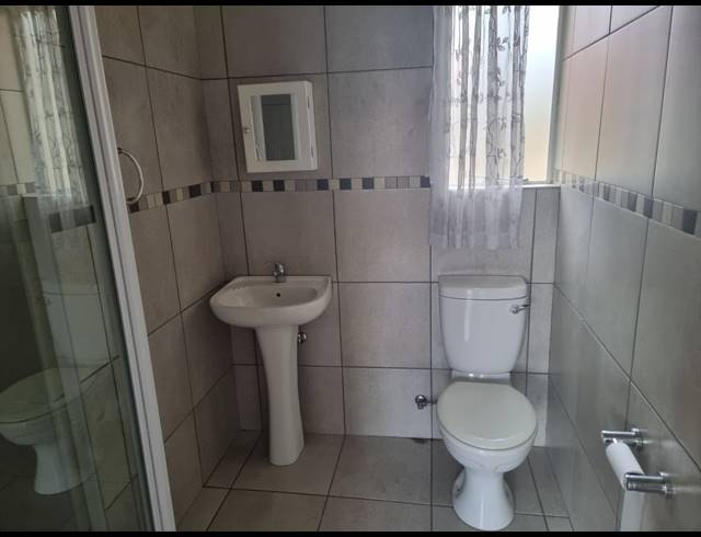 3 BEDROOM TOWNHOUSE FOR SALE IN WATERKLOOF HILL ESTATE
